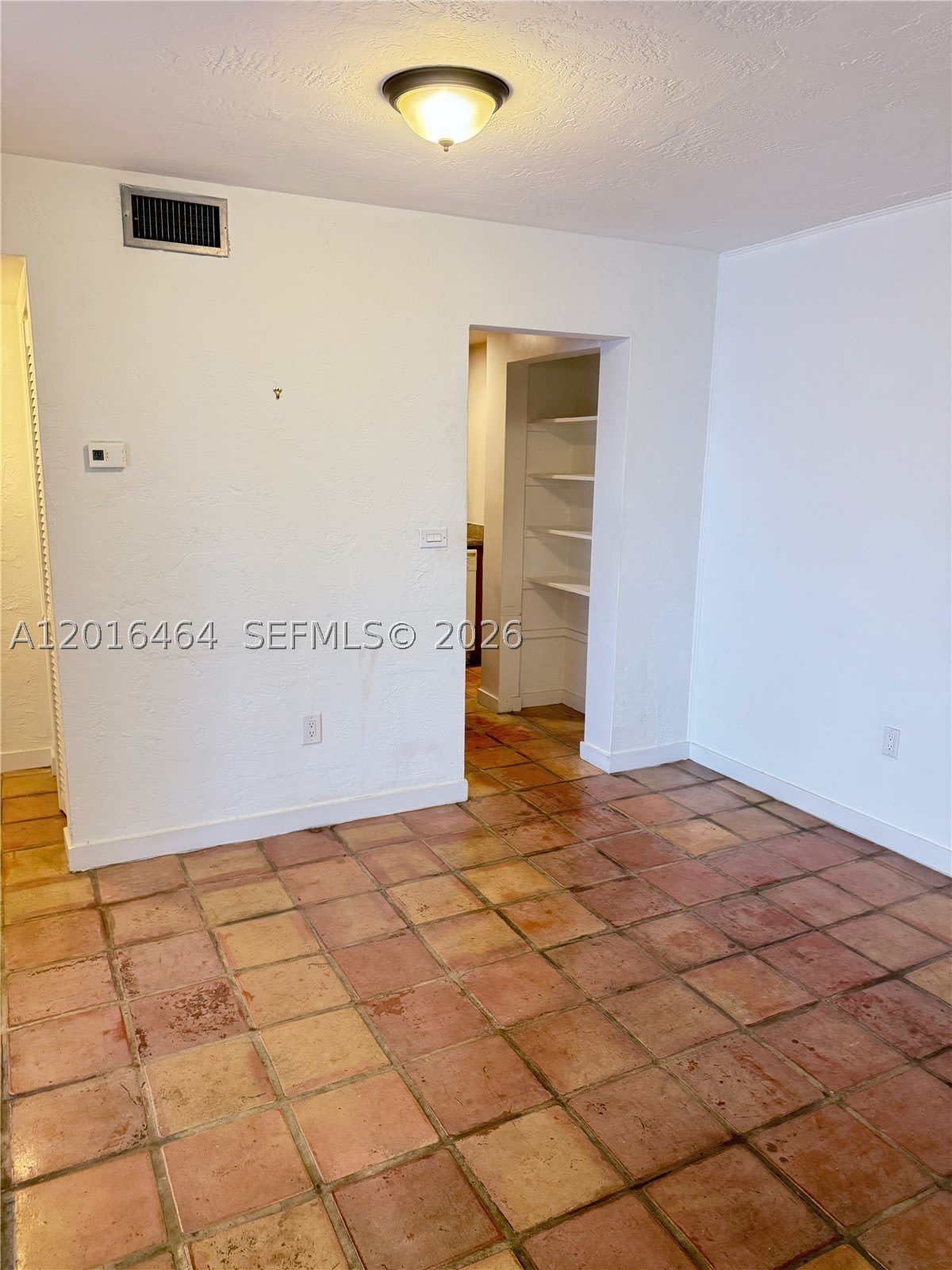 1205 Mariposa Ave – photo 3