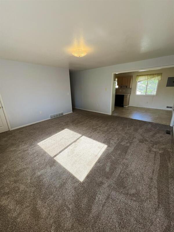 759 W 400 N – photo 5