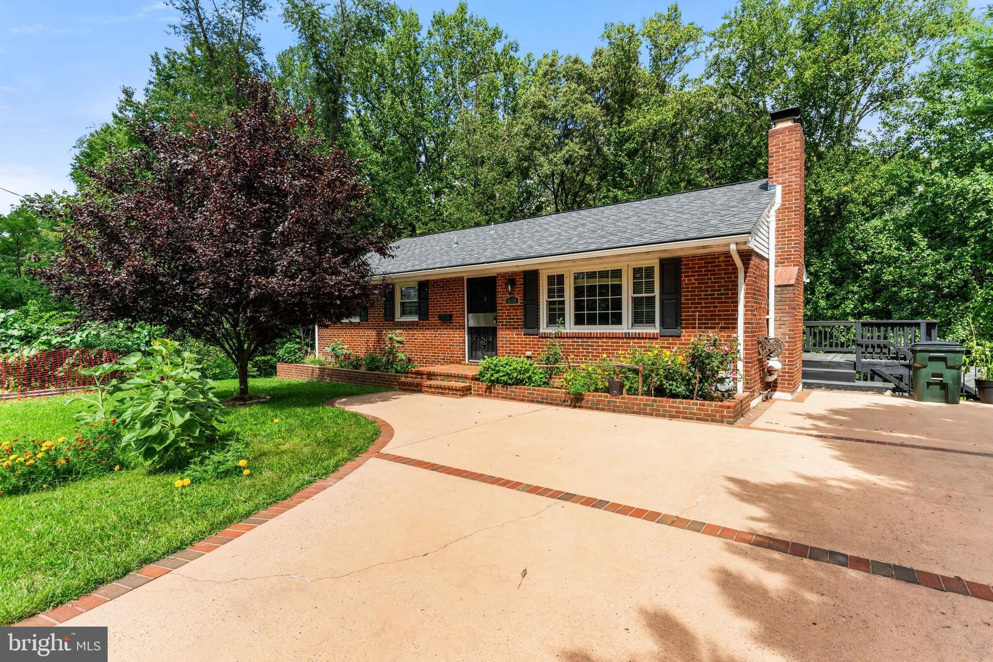 6808 Darby Lane – photo 2