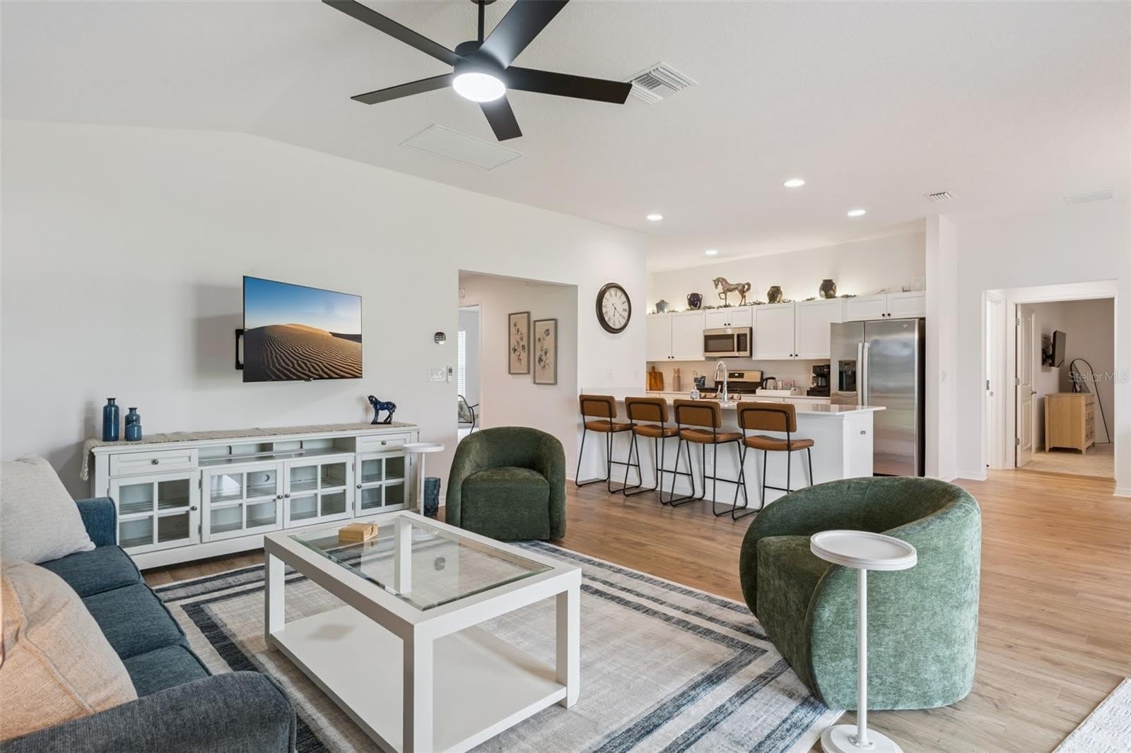 7608 DANIEL HEARNS Way – photo 5