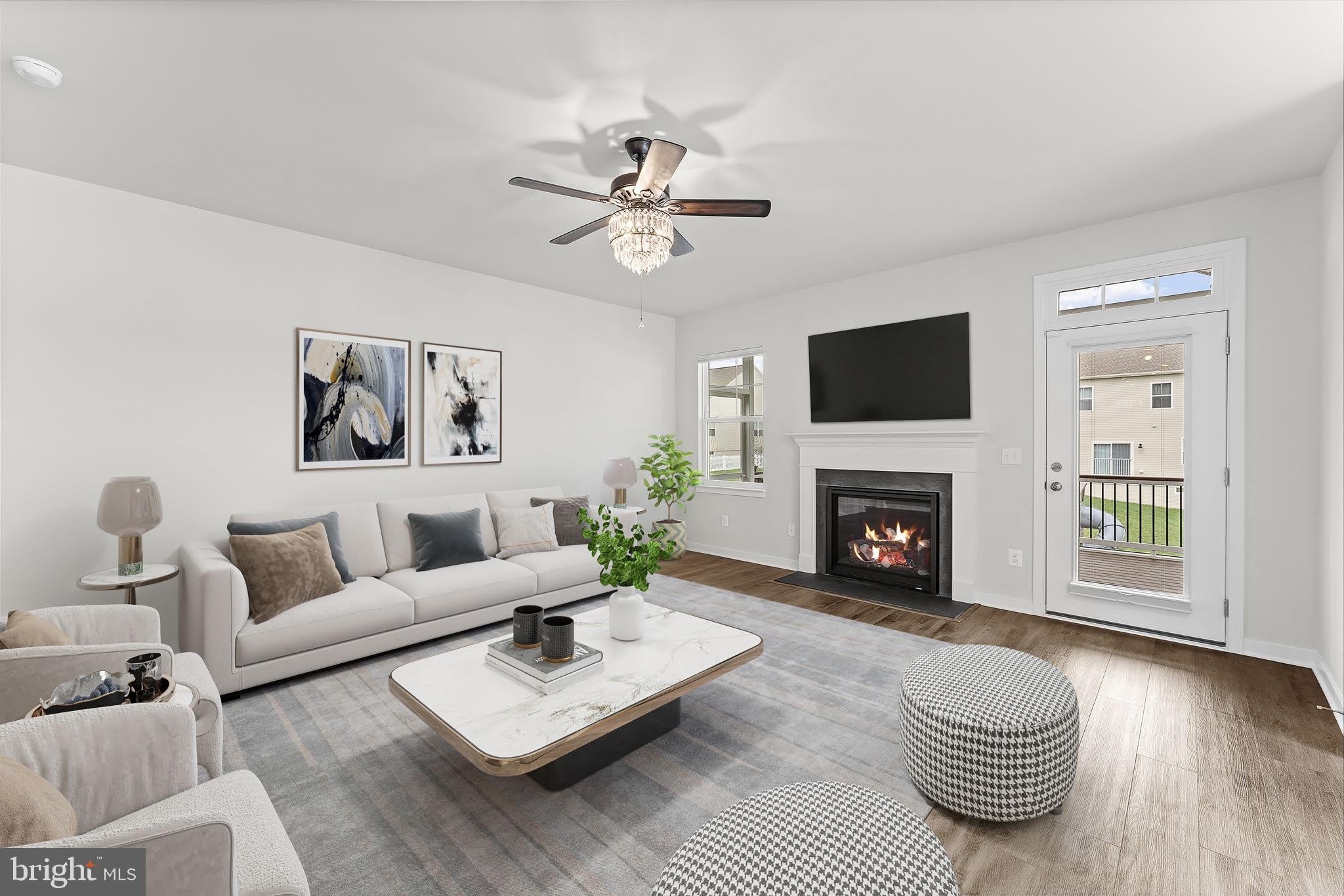2047 ARMSTRONG Terrace – photo 4