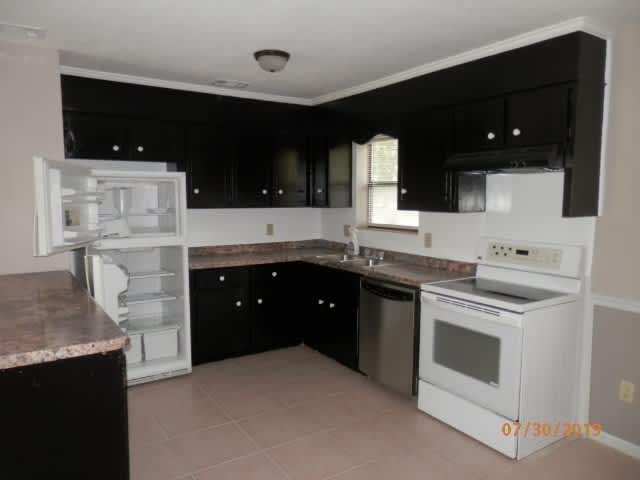 114 Pointe South Drive – photo 2