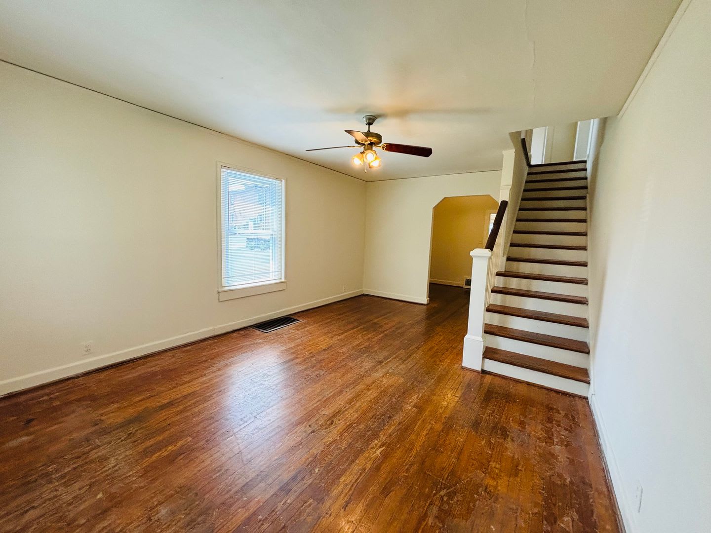 2 Bedroom 1 Bath Duplex – photo 3
