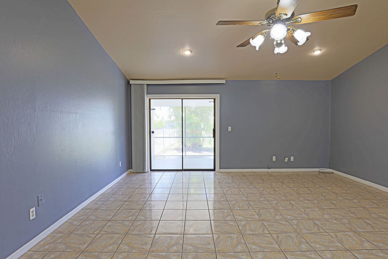 3818 SW 7th Place – photo 3