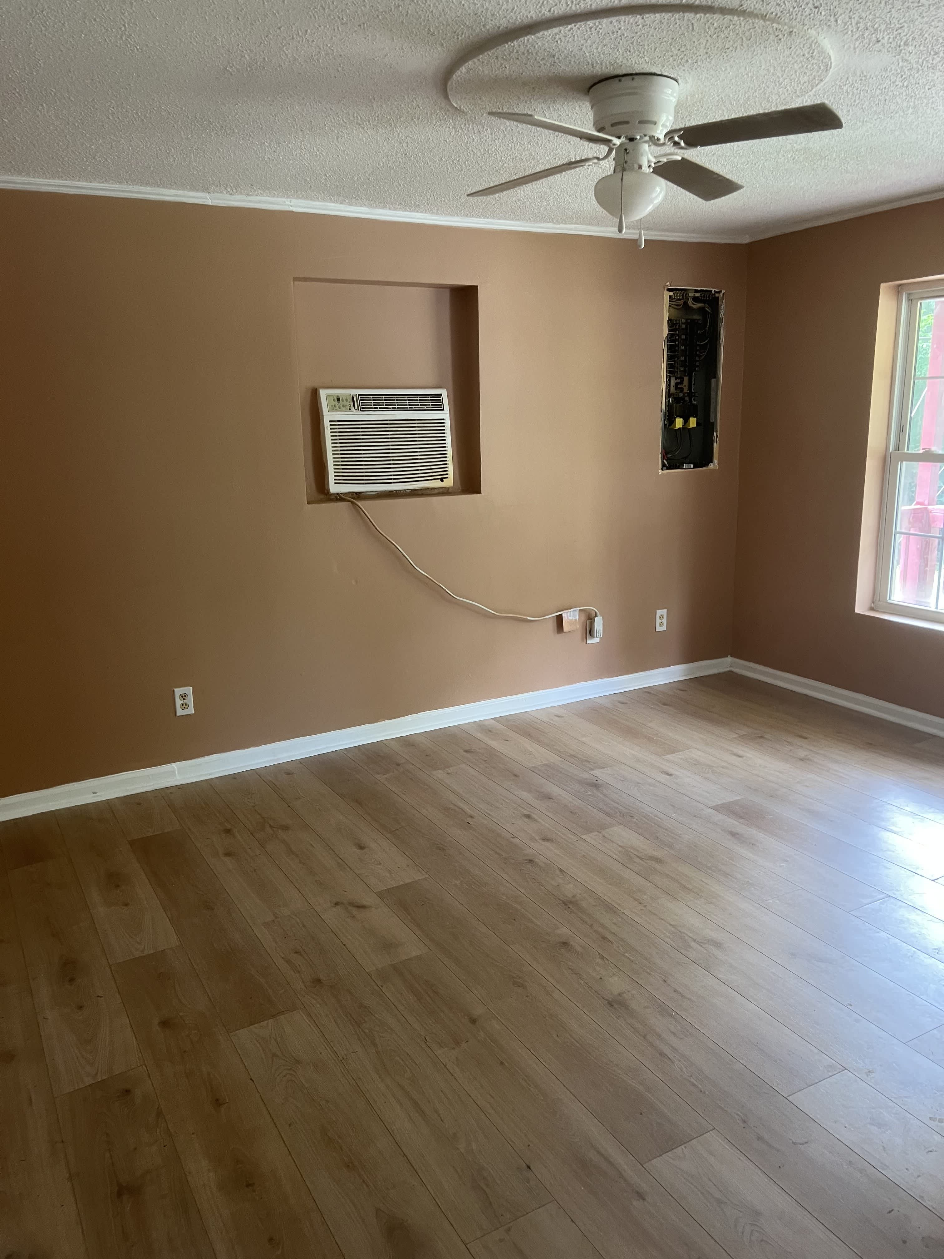 1332 Boston St – photo 4