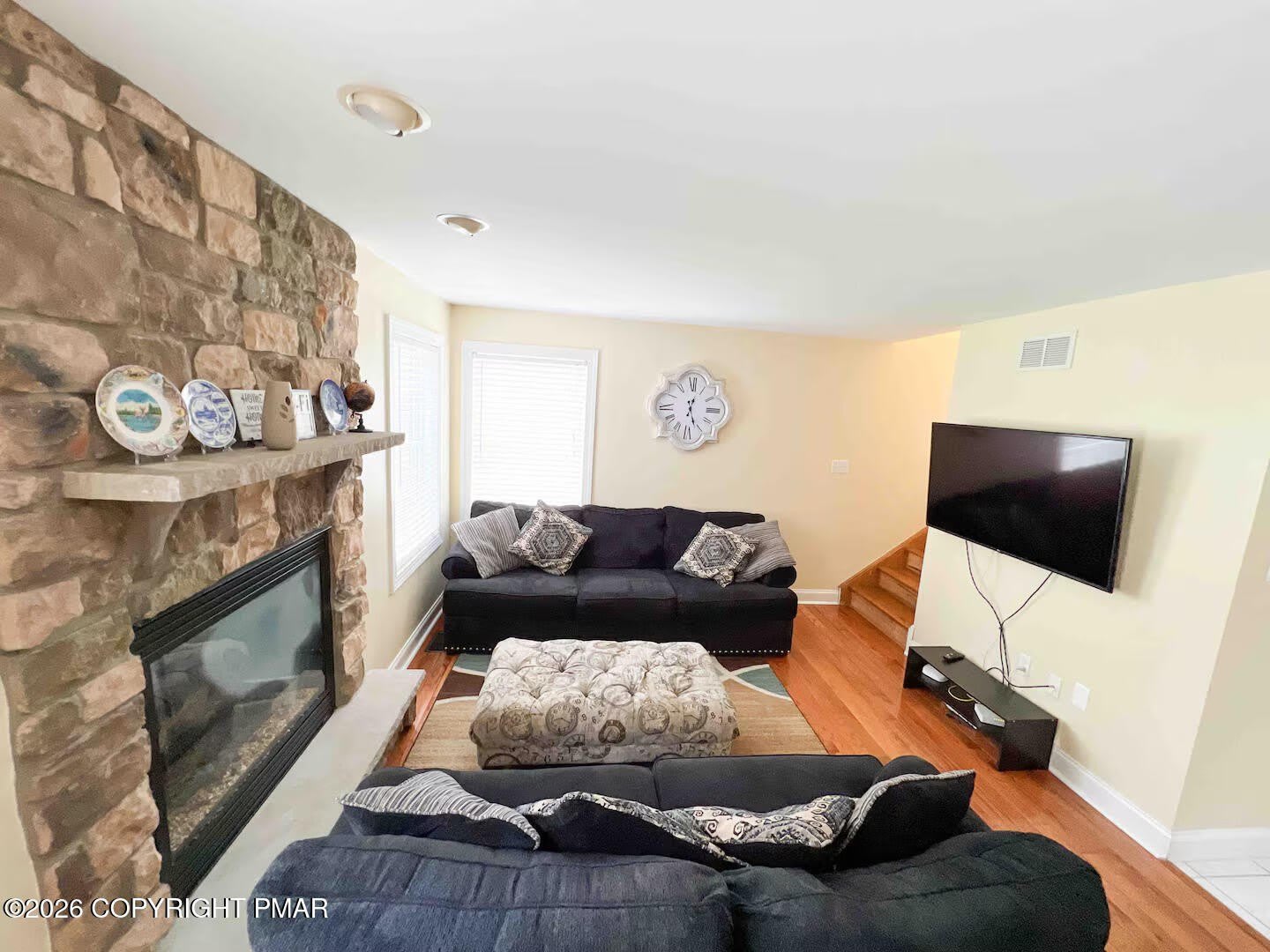 1033 Clover Road S – photo 2