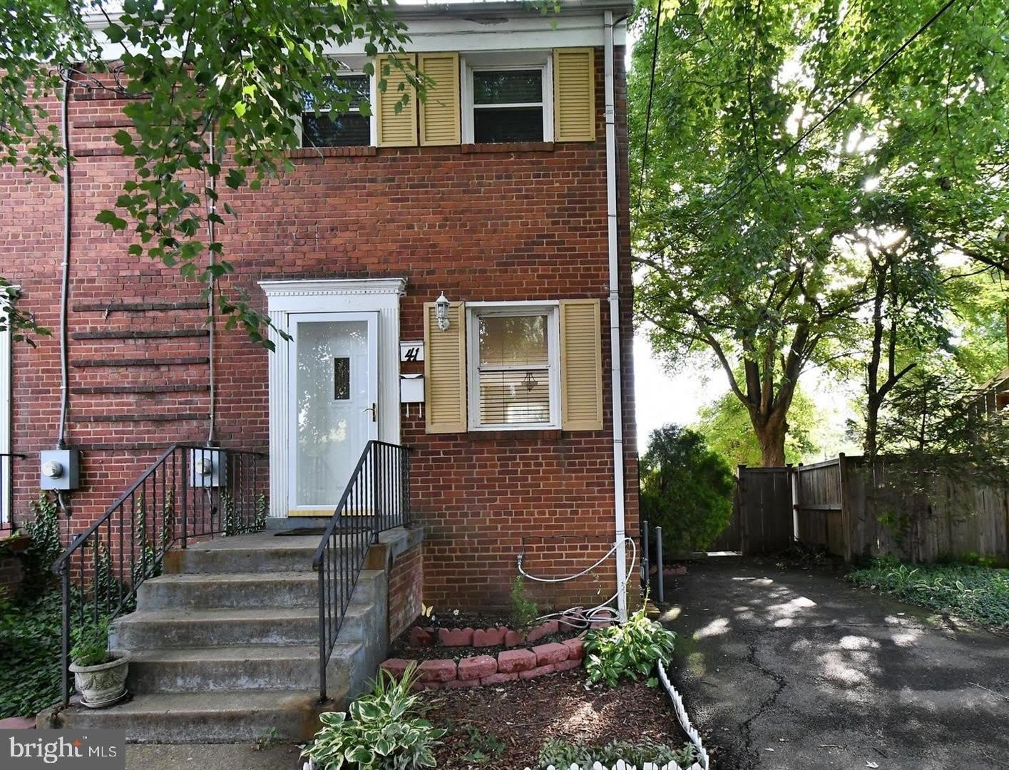 41 UNDERWOOD Place – photo 2