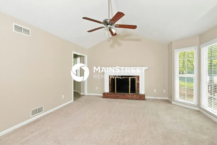 2728 Horseshoe Creek Drive – photo 2