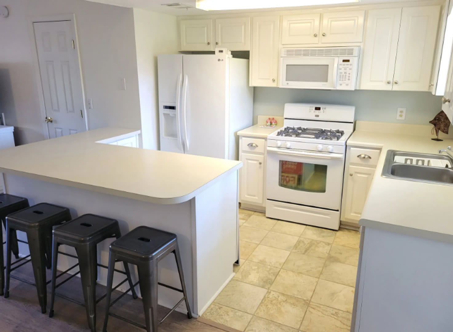 168 White Sandy Drive – photo 4