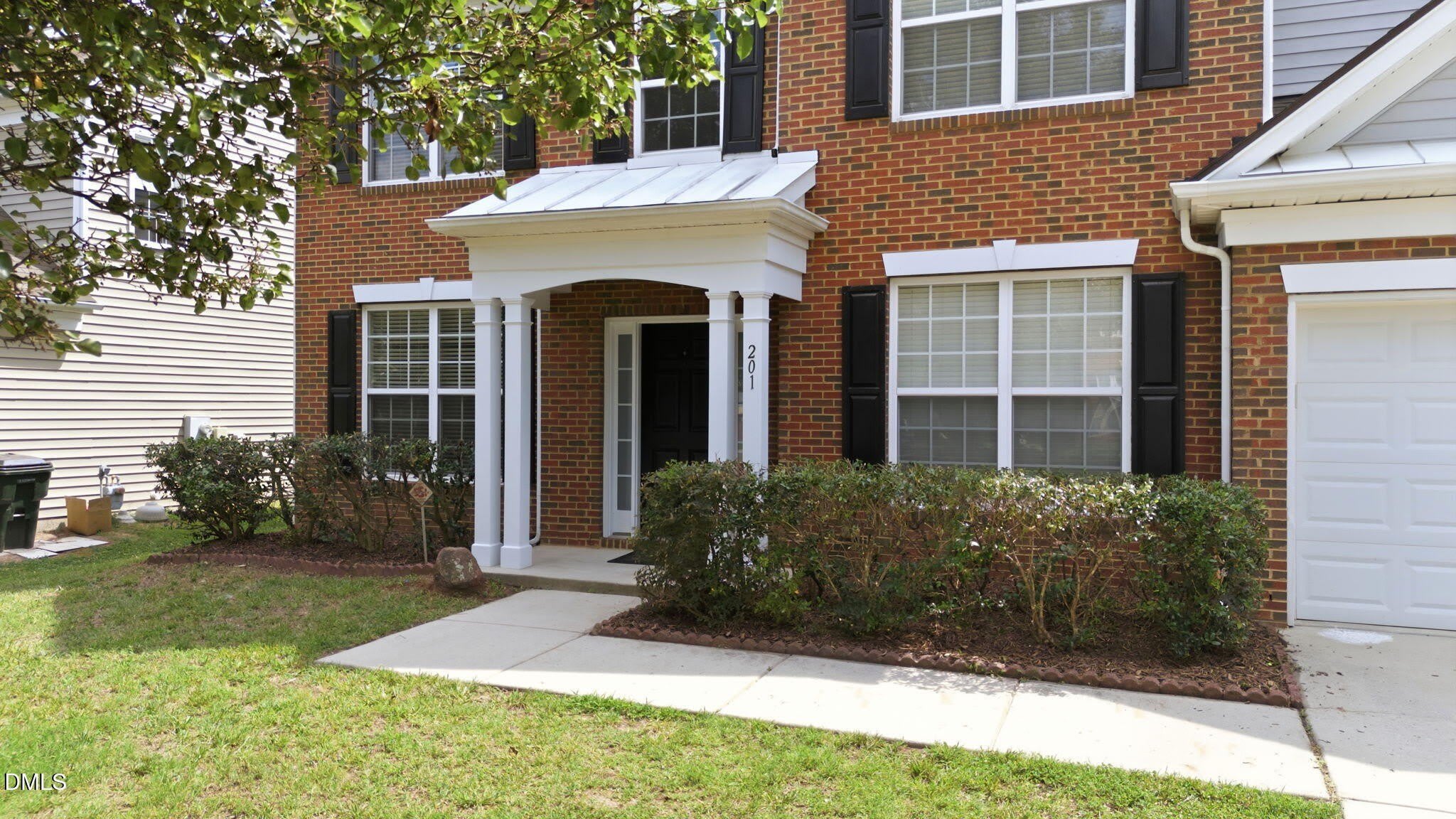 201 Shakespeare Street – photo 4