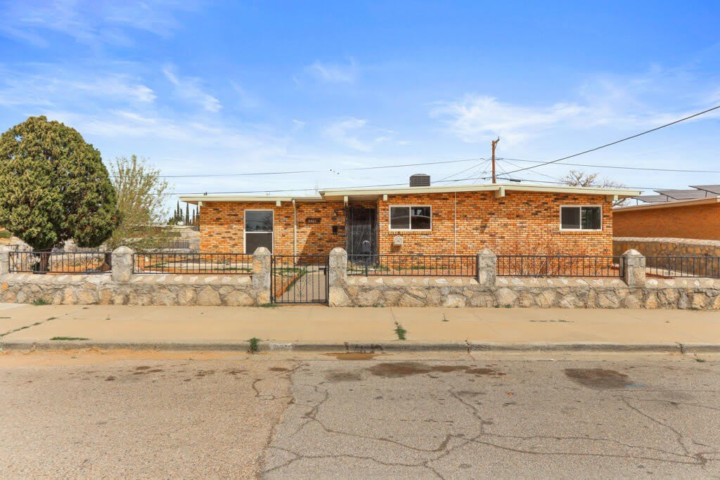 5201 CORNELL Avenue – photo 1