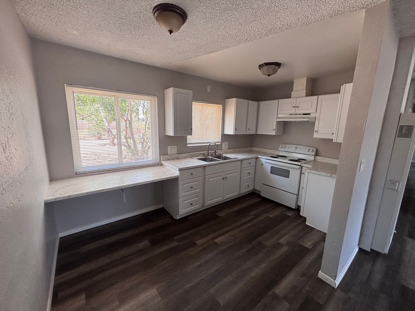 3 Bedroom 2 Bath House in prime location to elementary school in Yucca Valley – photo 2