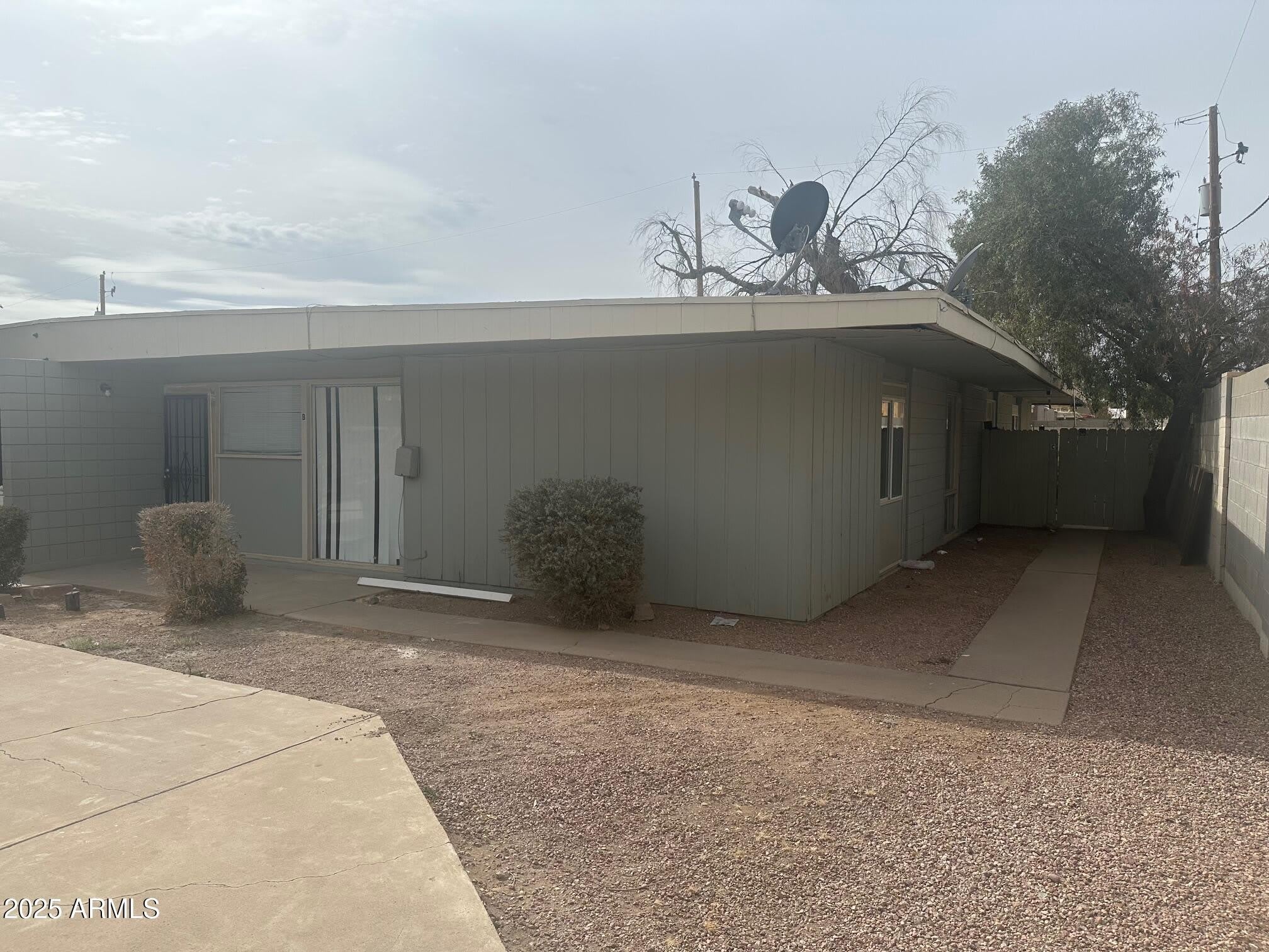 2028 W CACTUS Road – photo 1