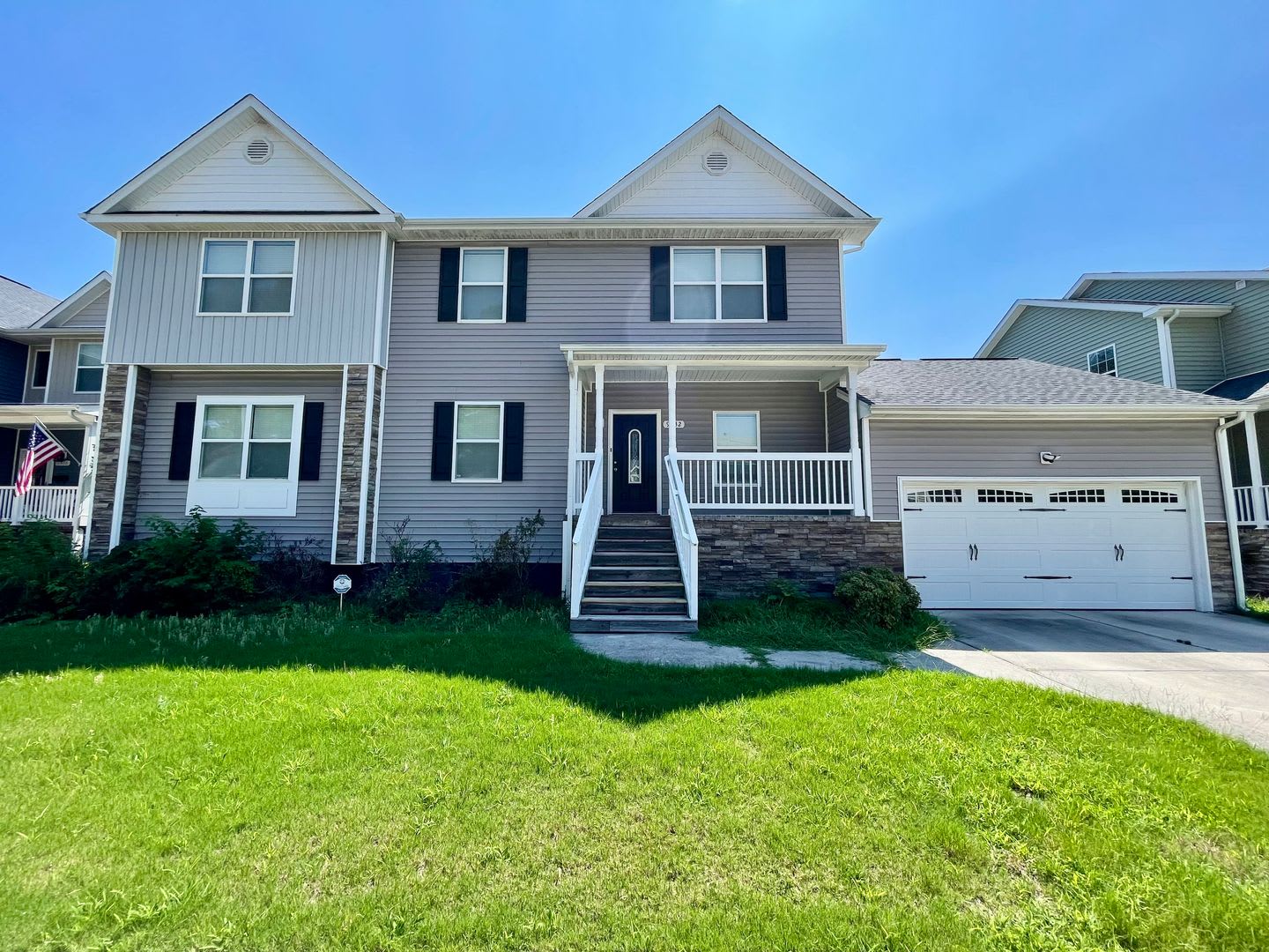 Stunning 4 Bedroom, 2.5 Bath Home Just 3 Blocks to Chesapeake Bay – photo 1