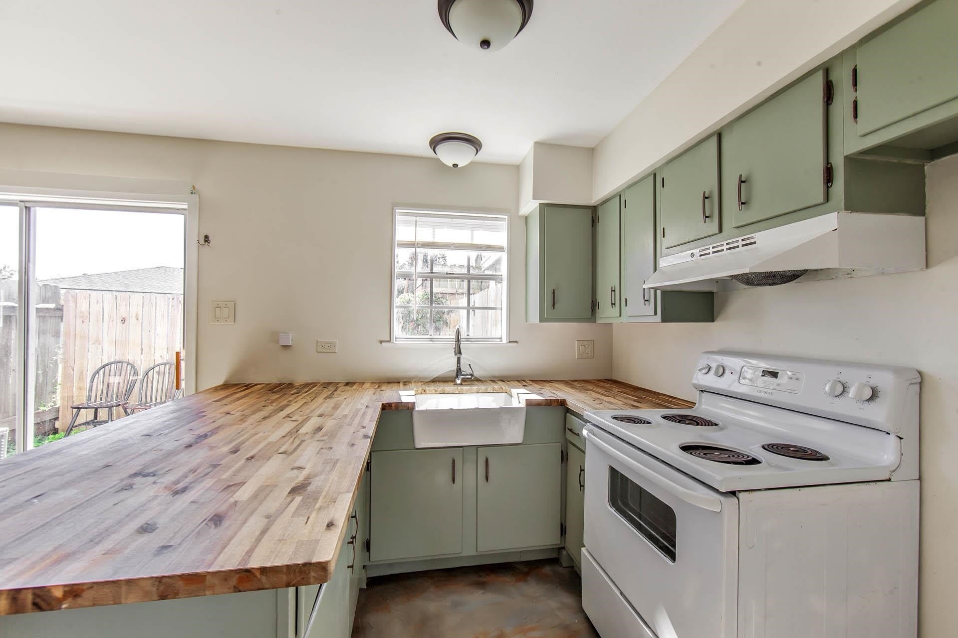 2121 Bayou Black Dr – photo 3