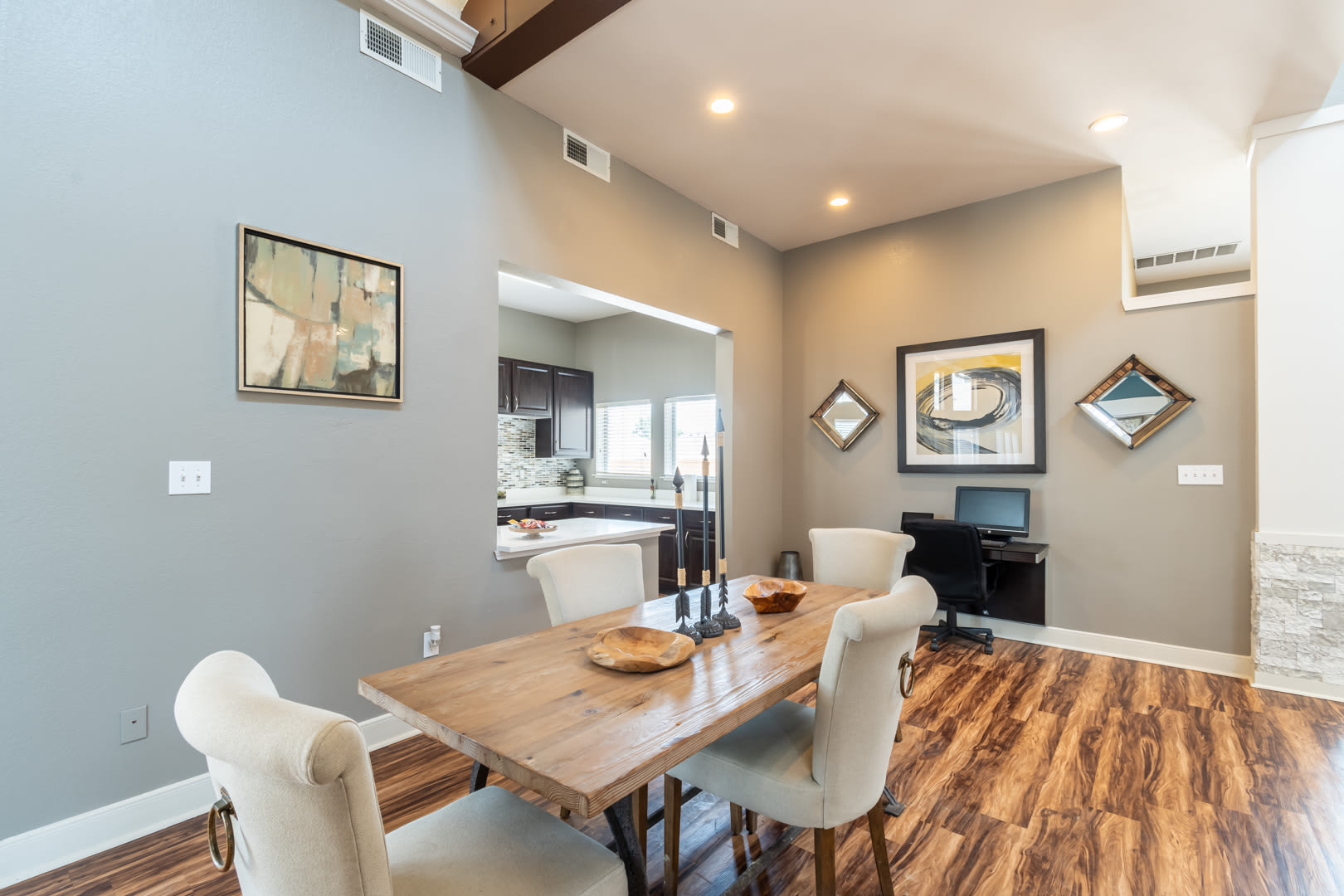 Western Station Apartments – photo 5