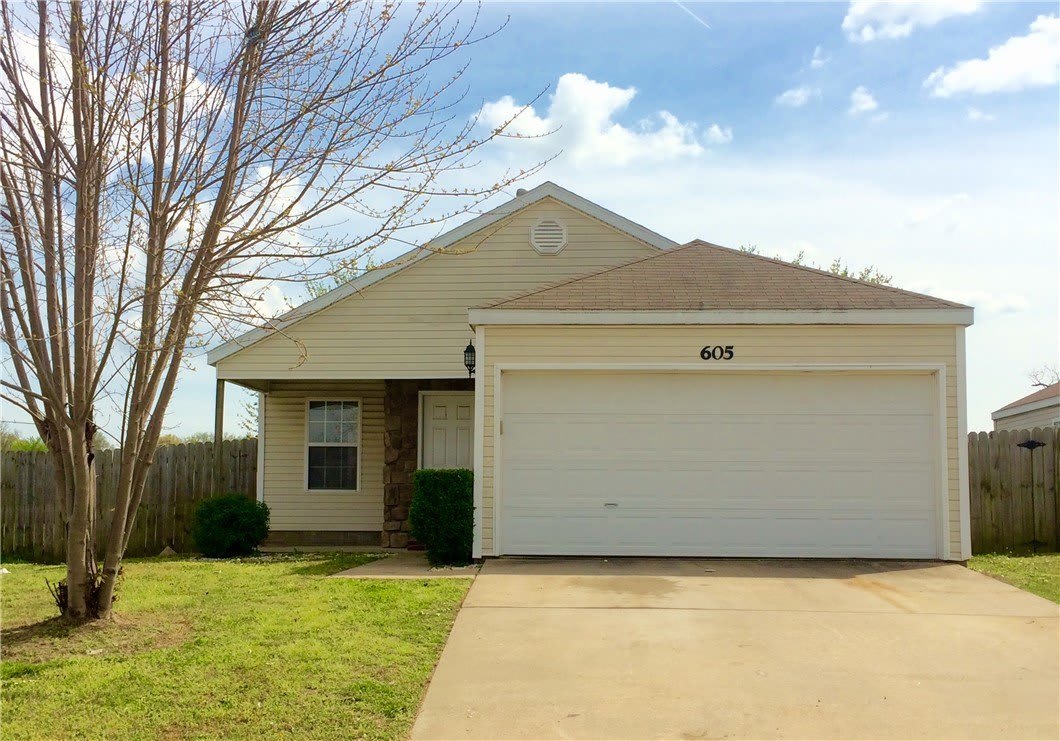605 Cedar Brook Street – photo 1