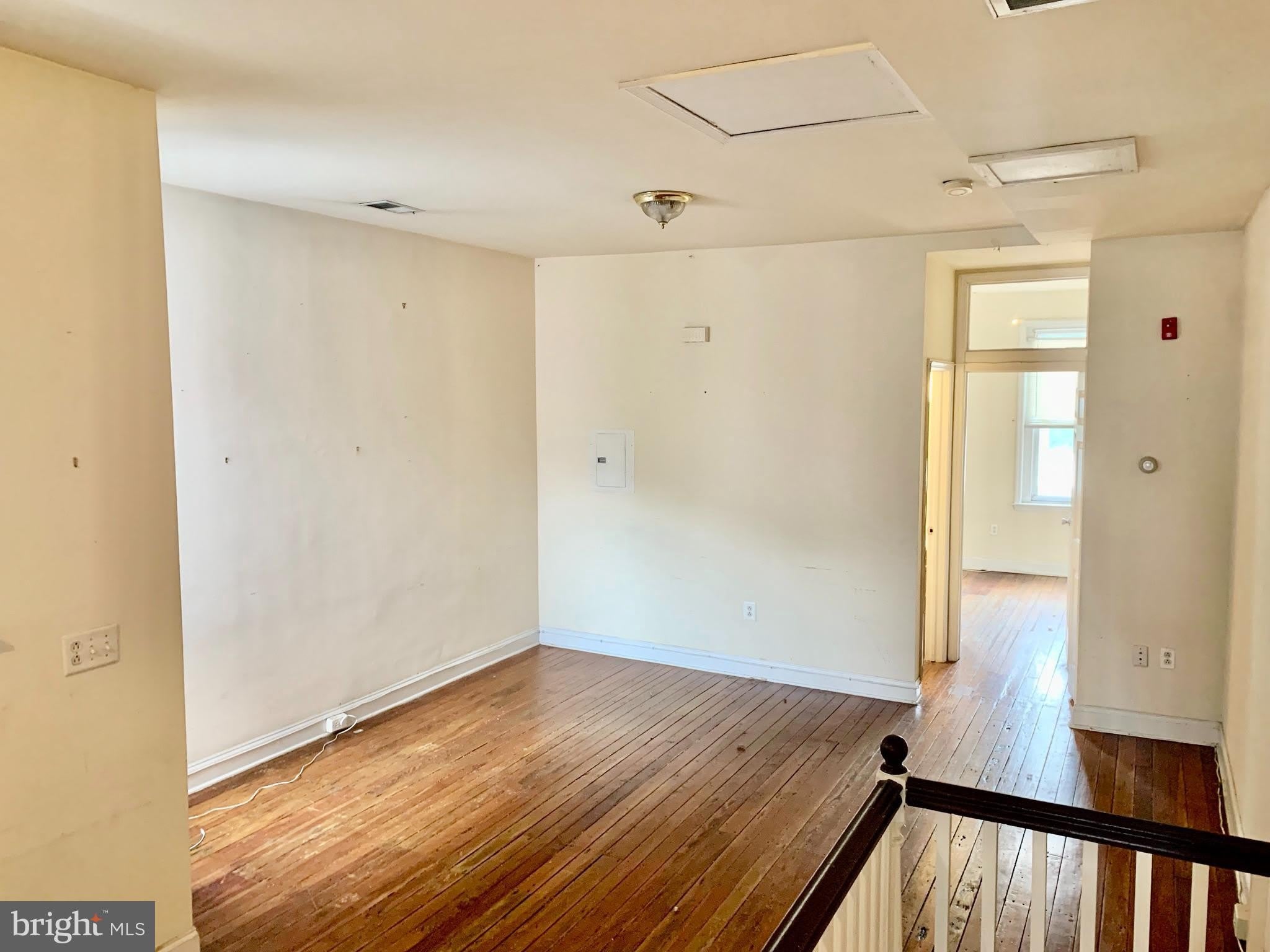 4217 Ridge Avenue – photo 5