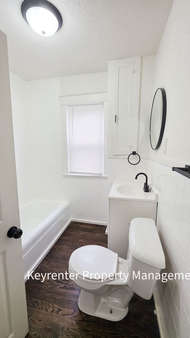 5 Bed 2 Bath $2,200 – photo 4