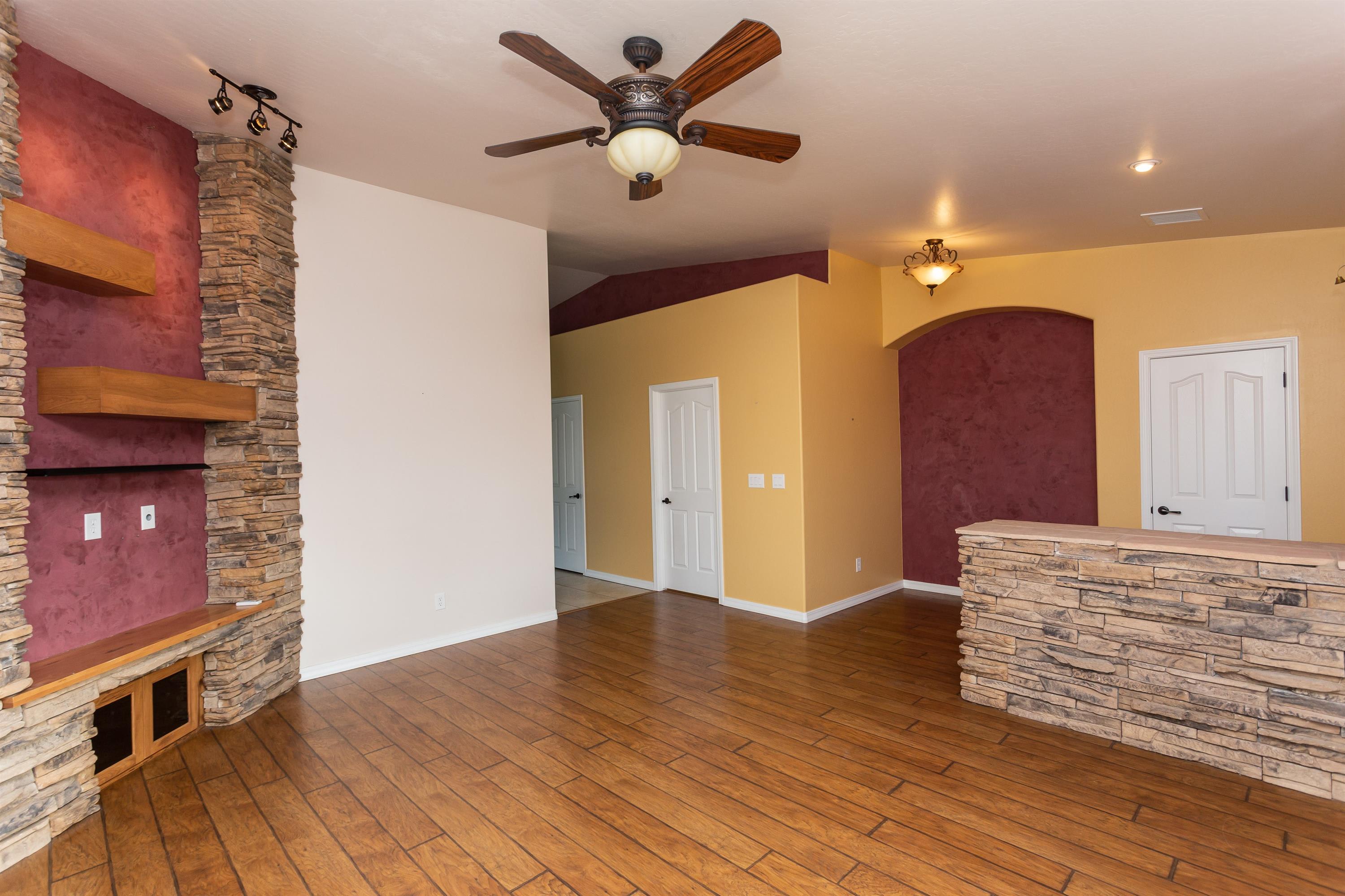 4760 Amber Rd – photo 5