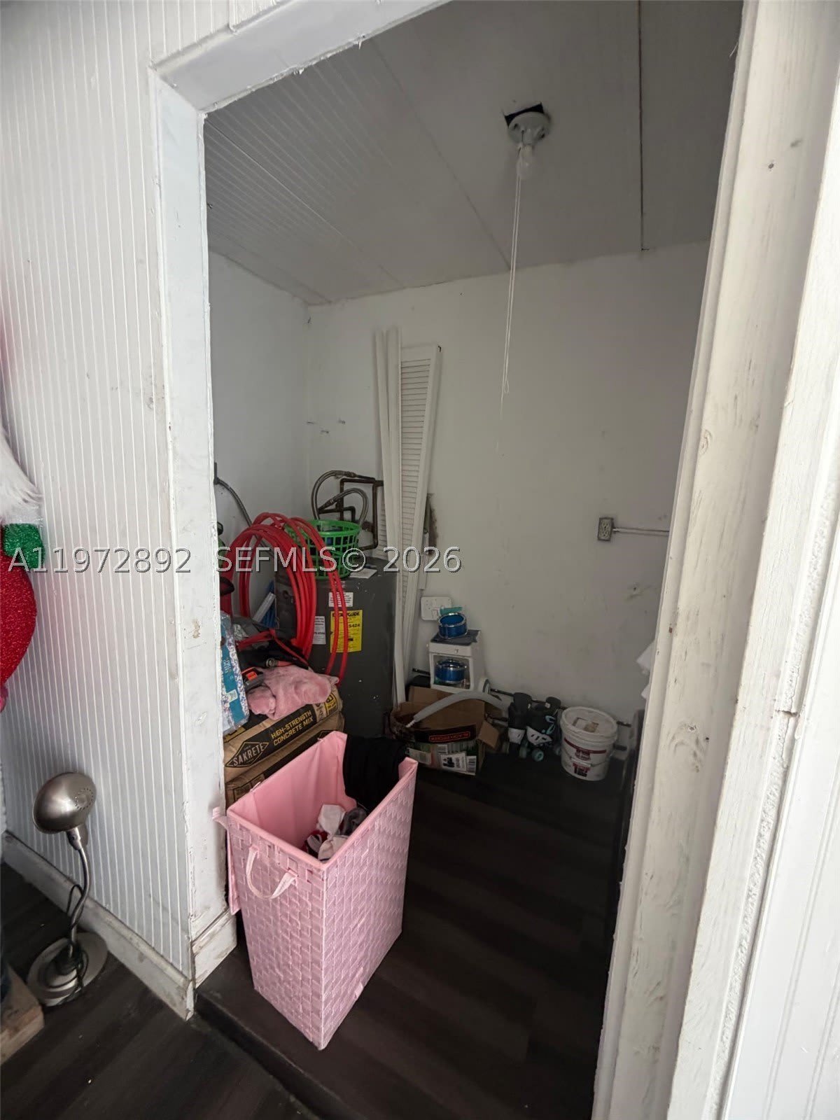331 NW 39th Ave – photo 2
