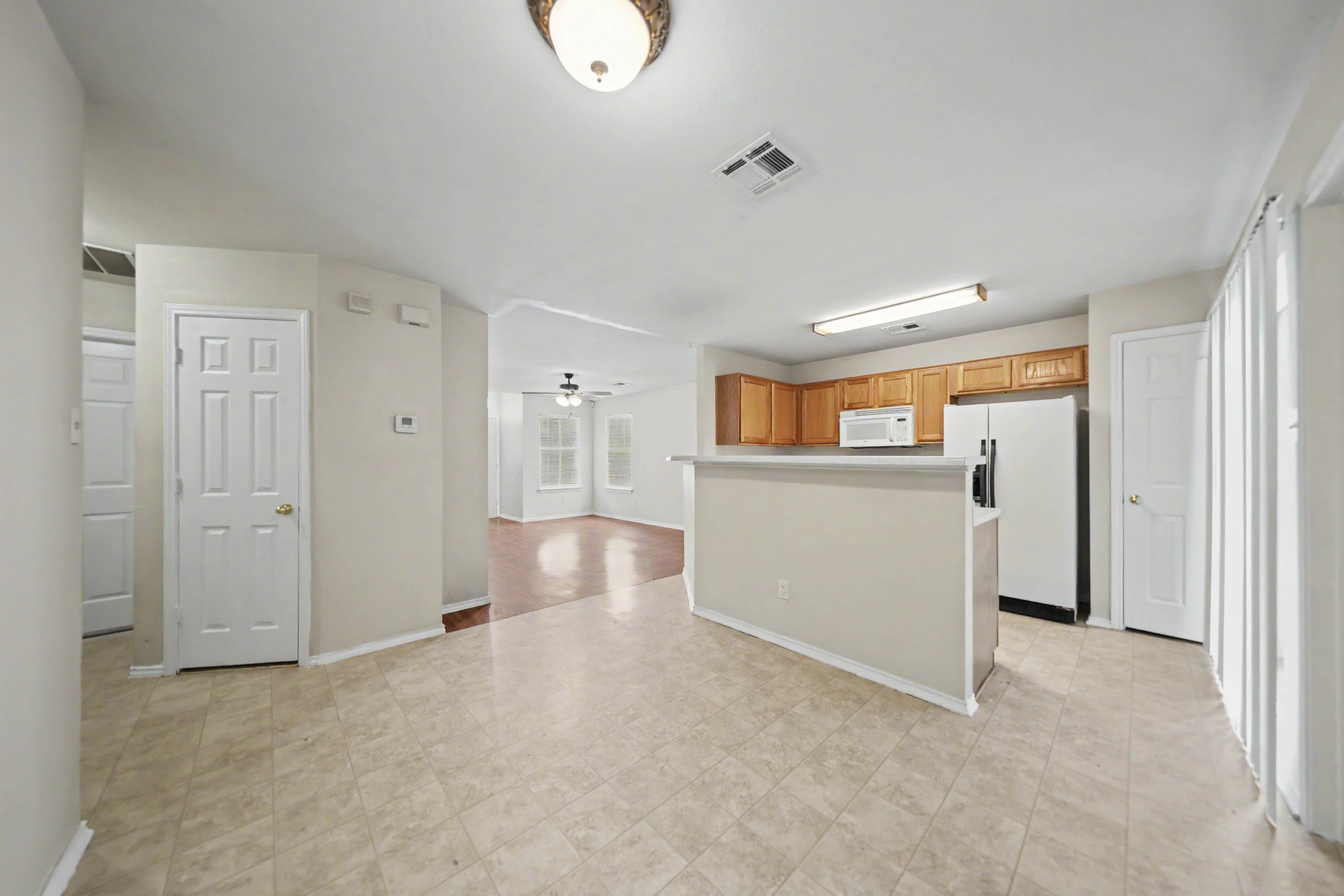 1404 Fox Creek Dr – photo 5