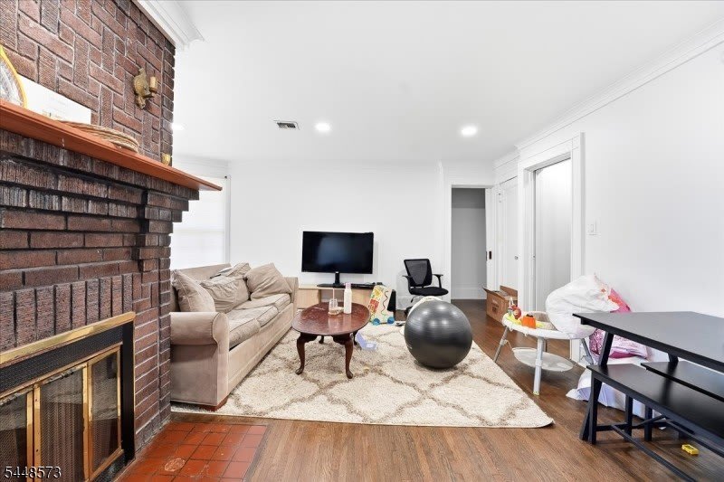 274 Crawford Ter – photo 2