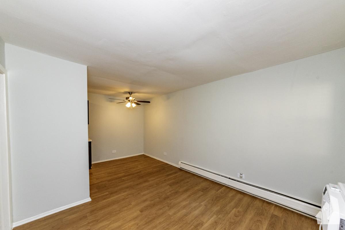 4612 N Beacon St – photo 2