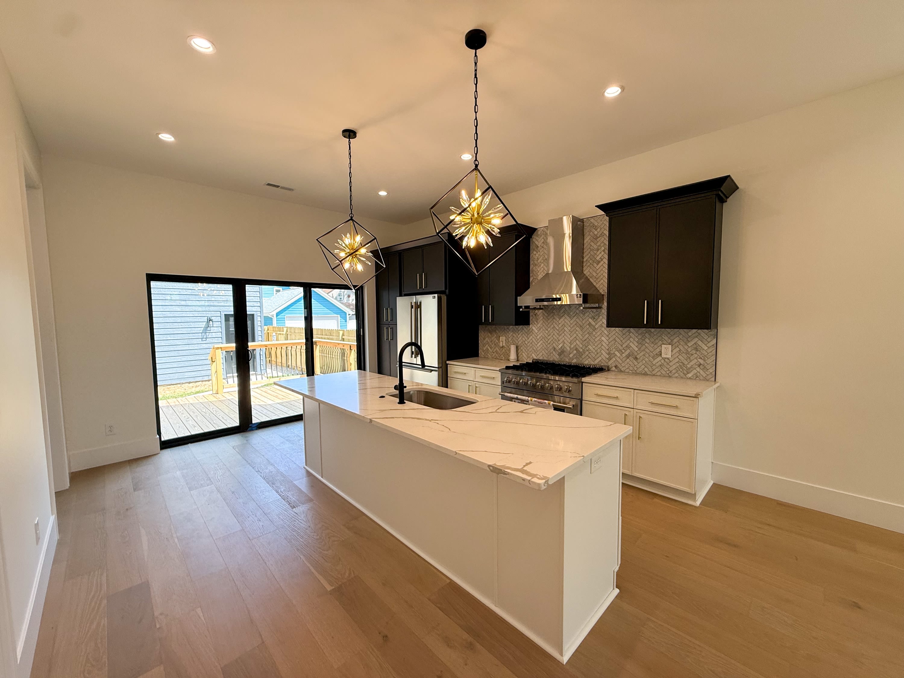 1448 Lexington Avenue – photo 4