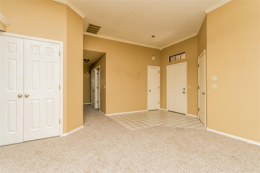 7909 Maehs Terrace – photo 3