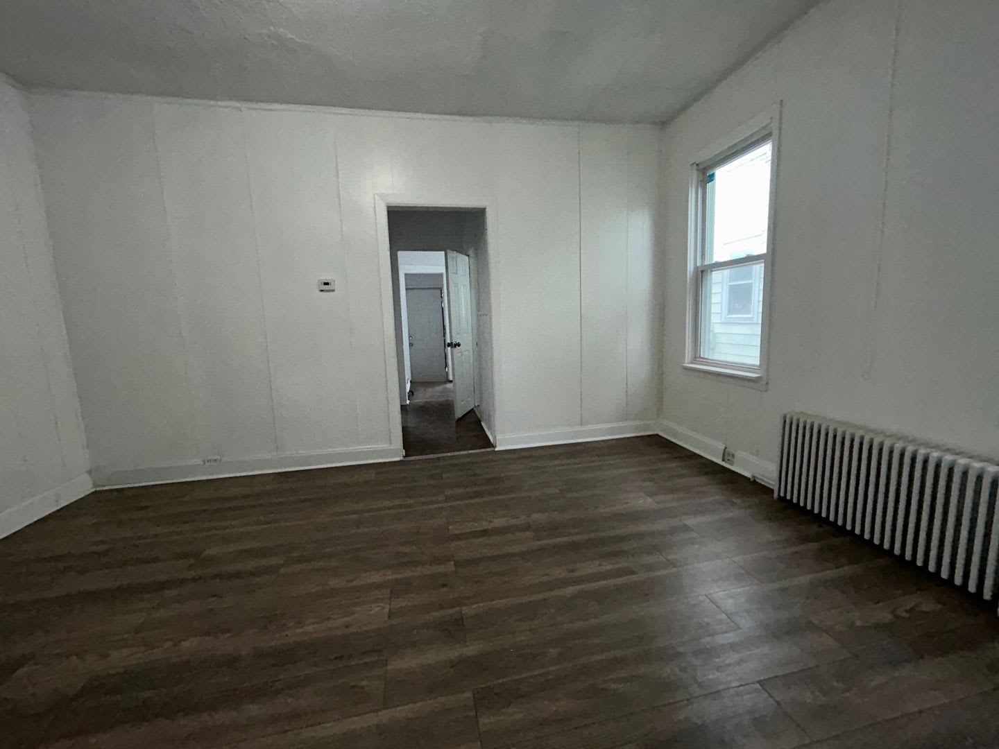 5 beds 2 bath – photo 4