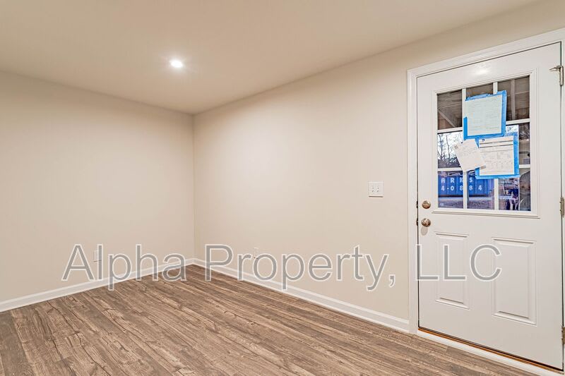 301 Parkridge Way – photo 4