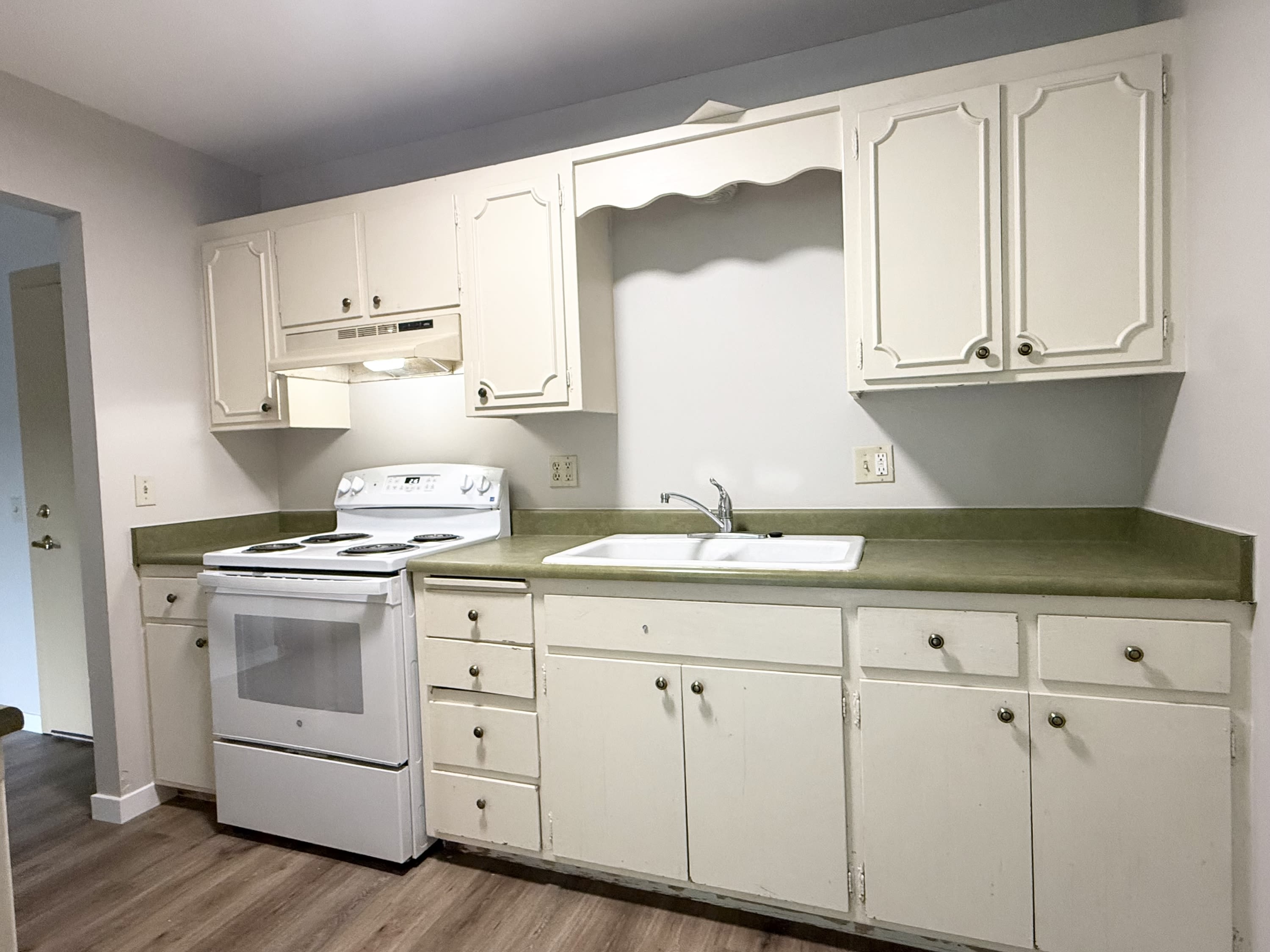 2060 Allen Boulevard – photo 3