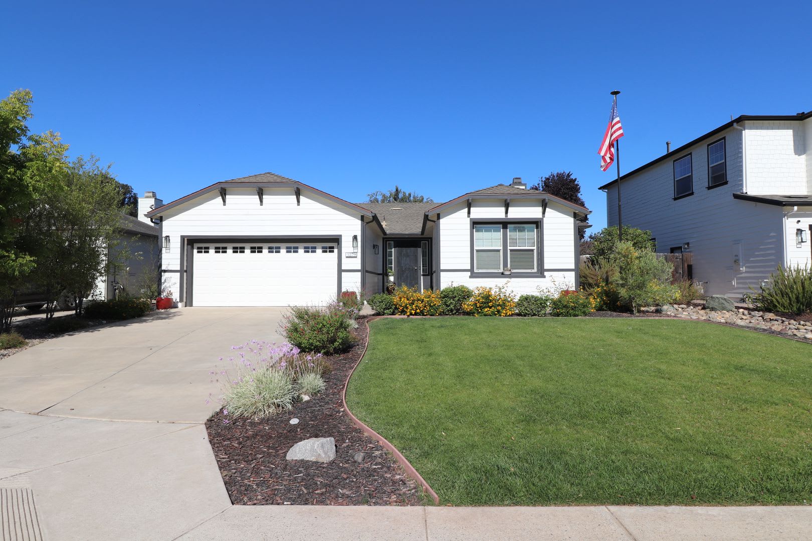Beautiful Single-Story Home in Cobblestone Creek – 4 Bedrooms, 3 Baths – photo 1