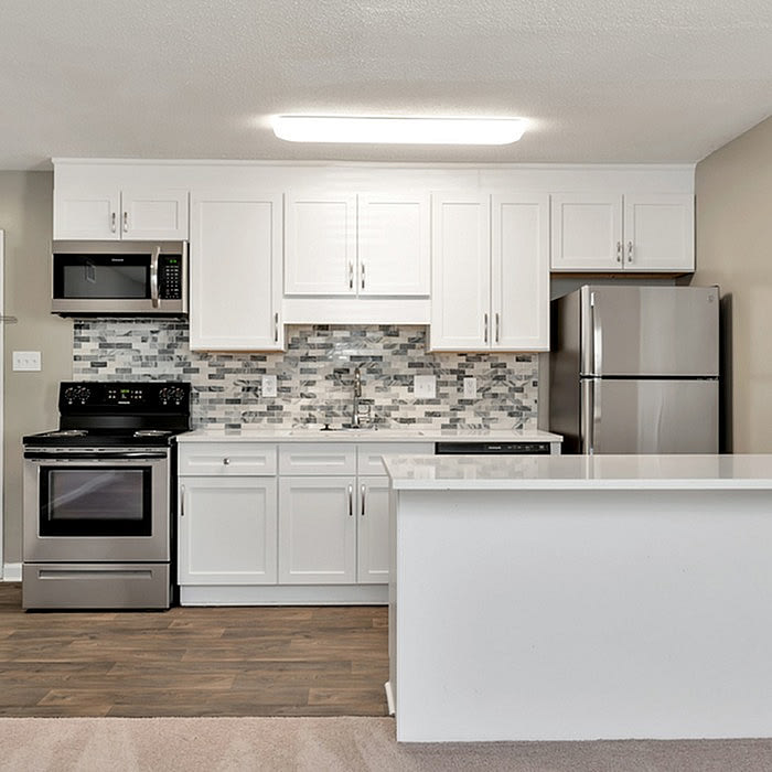 Arbor Creek Apartment Homes – photo 2