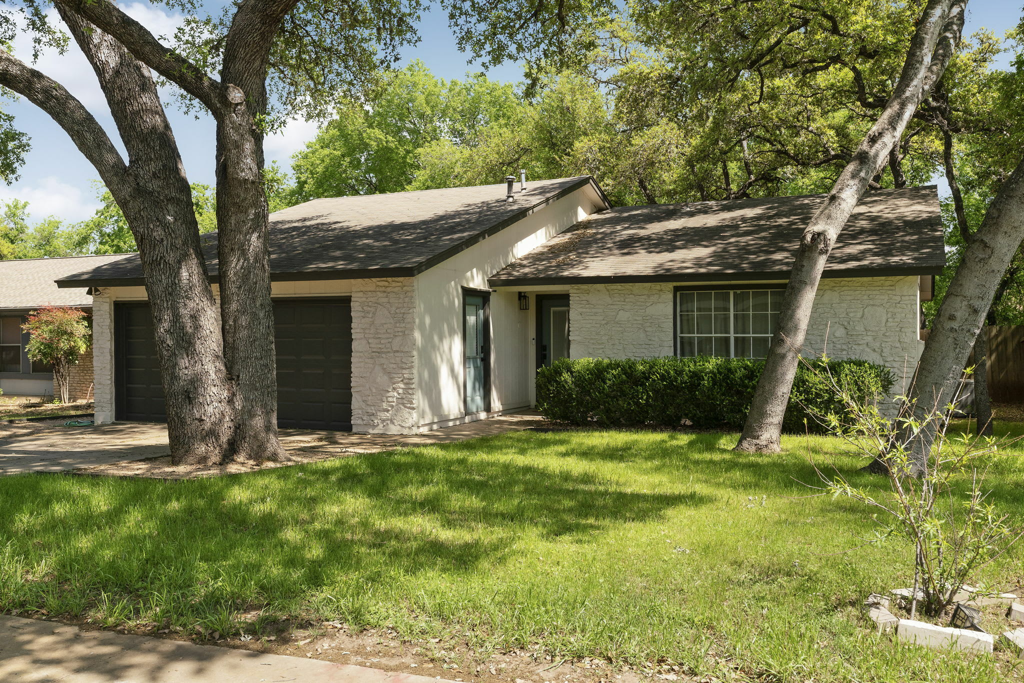 7507 Bender Drive – photo 1