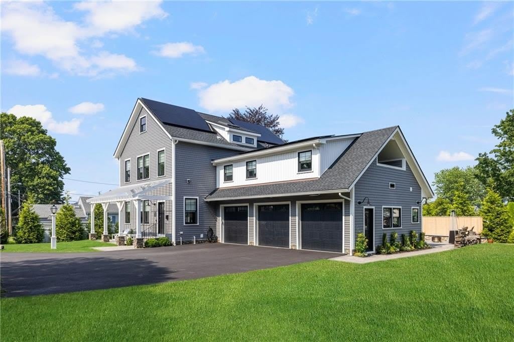 3 Oak Street – photo 1