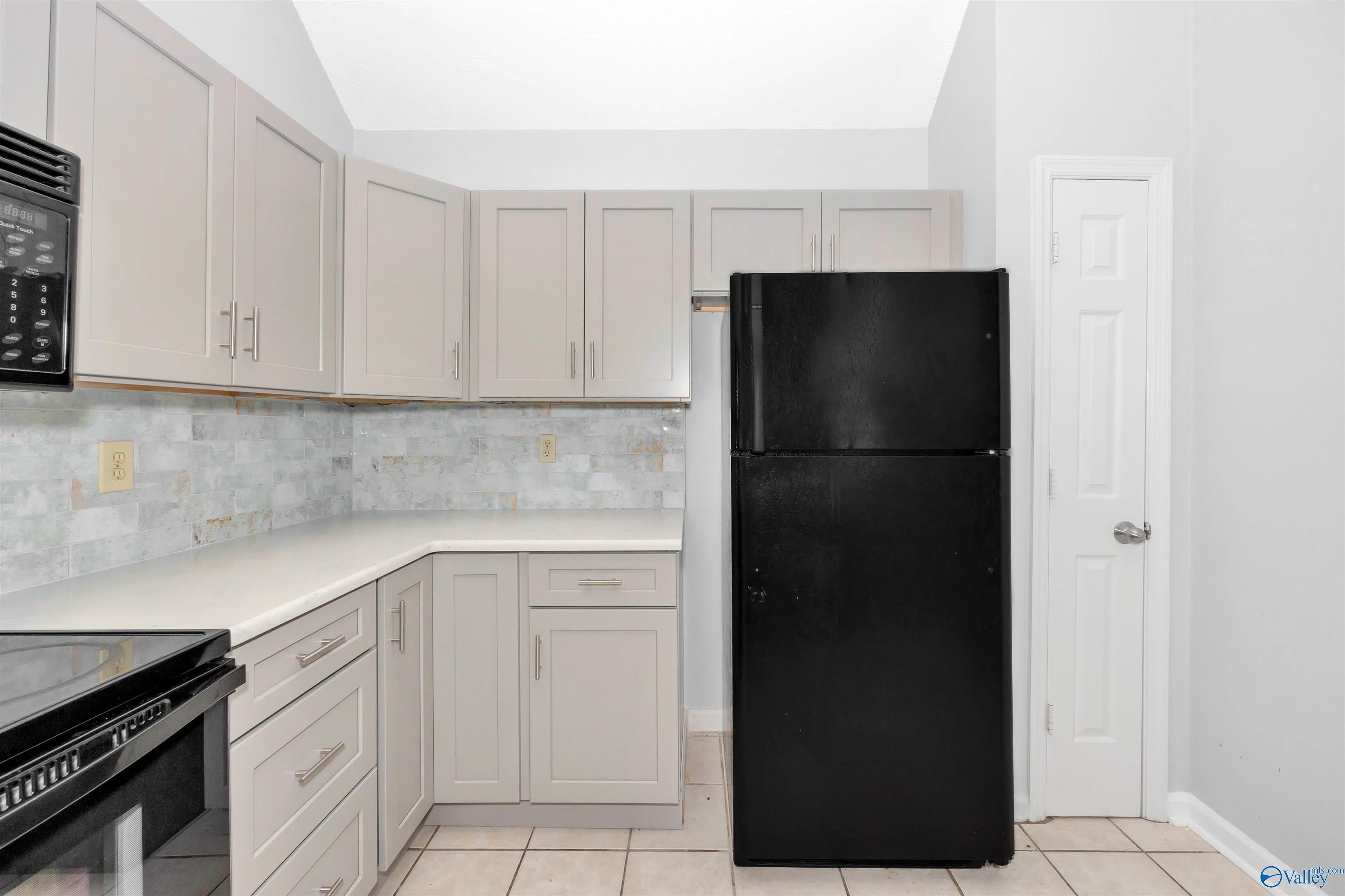 109 Briargate Lane – photo 5