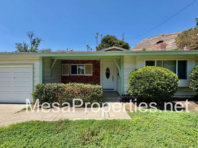561 Spruce St – photo 4