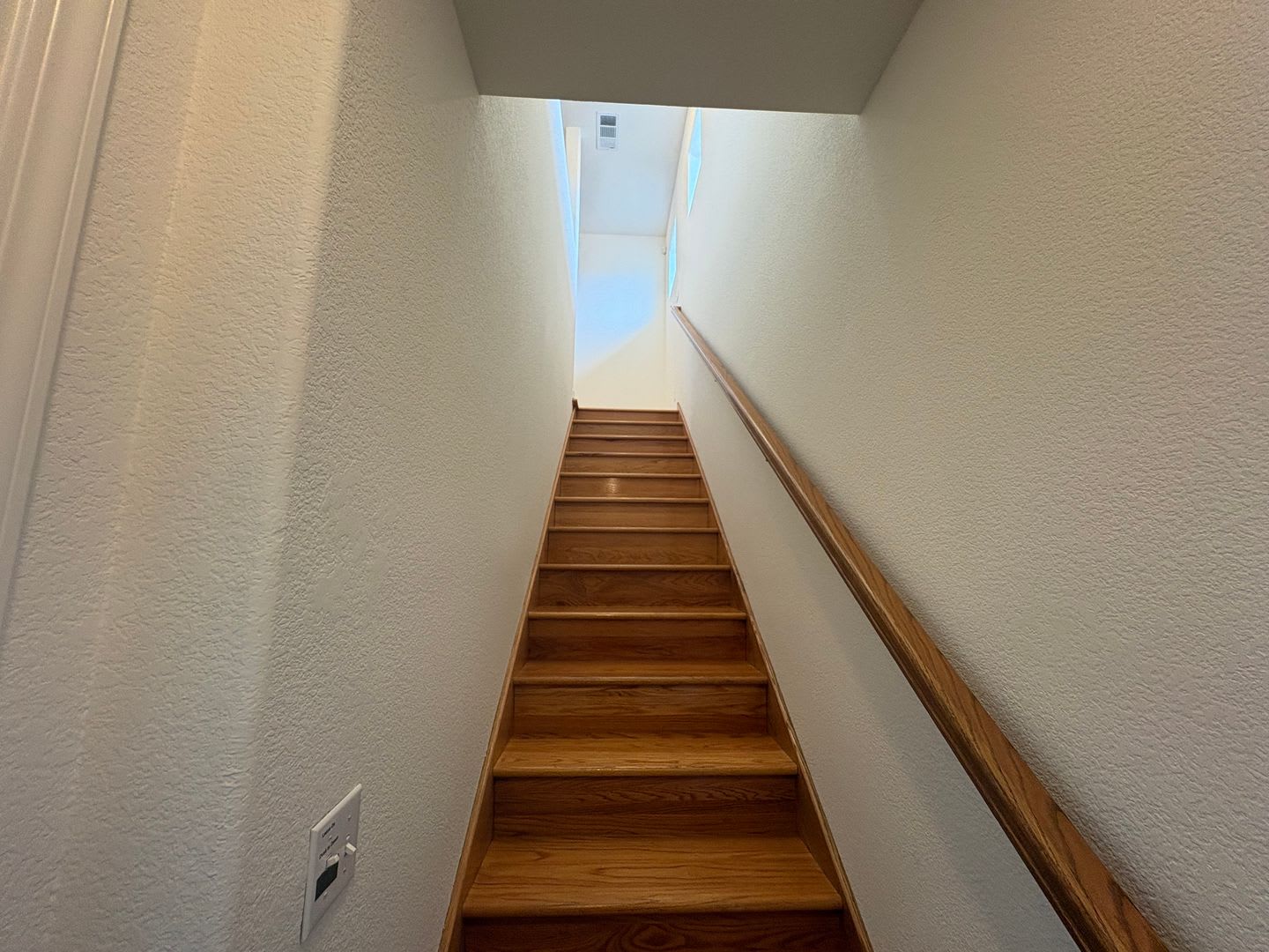 2 Bed 1 Bath Apartment – photo 2