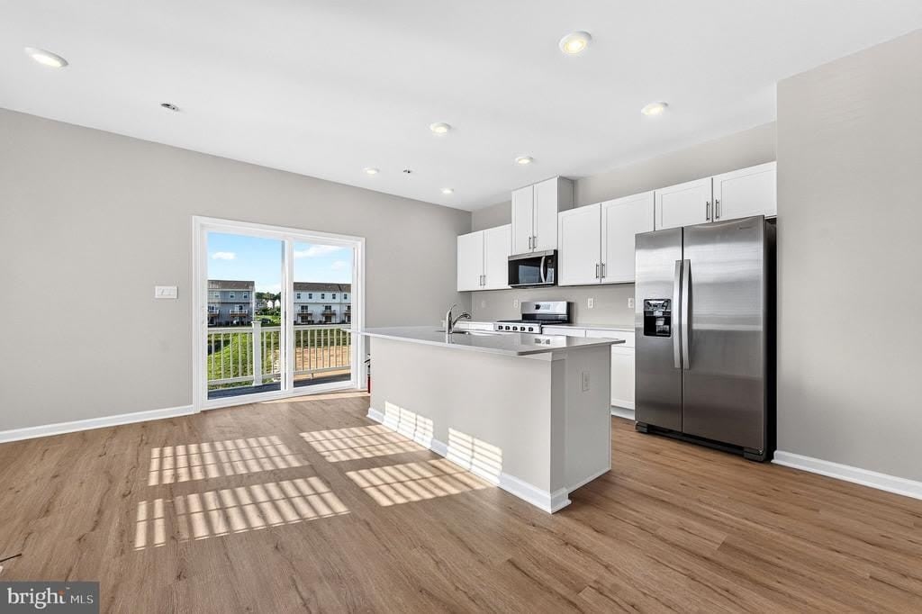 157 ESSEX DRIVE – photo 2