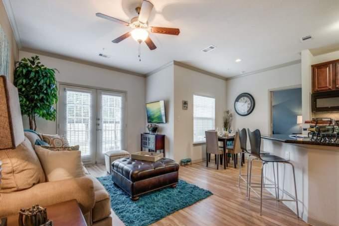 16505 Lookout Hollow Circle, #114 – photo 1