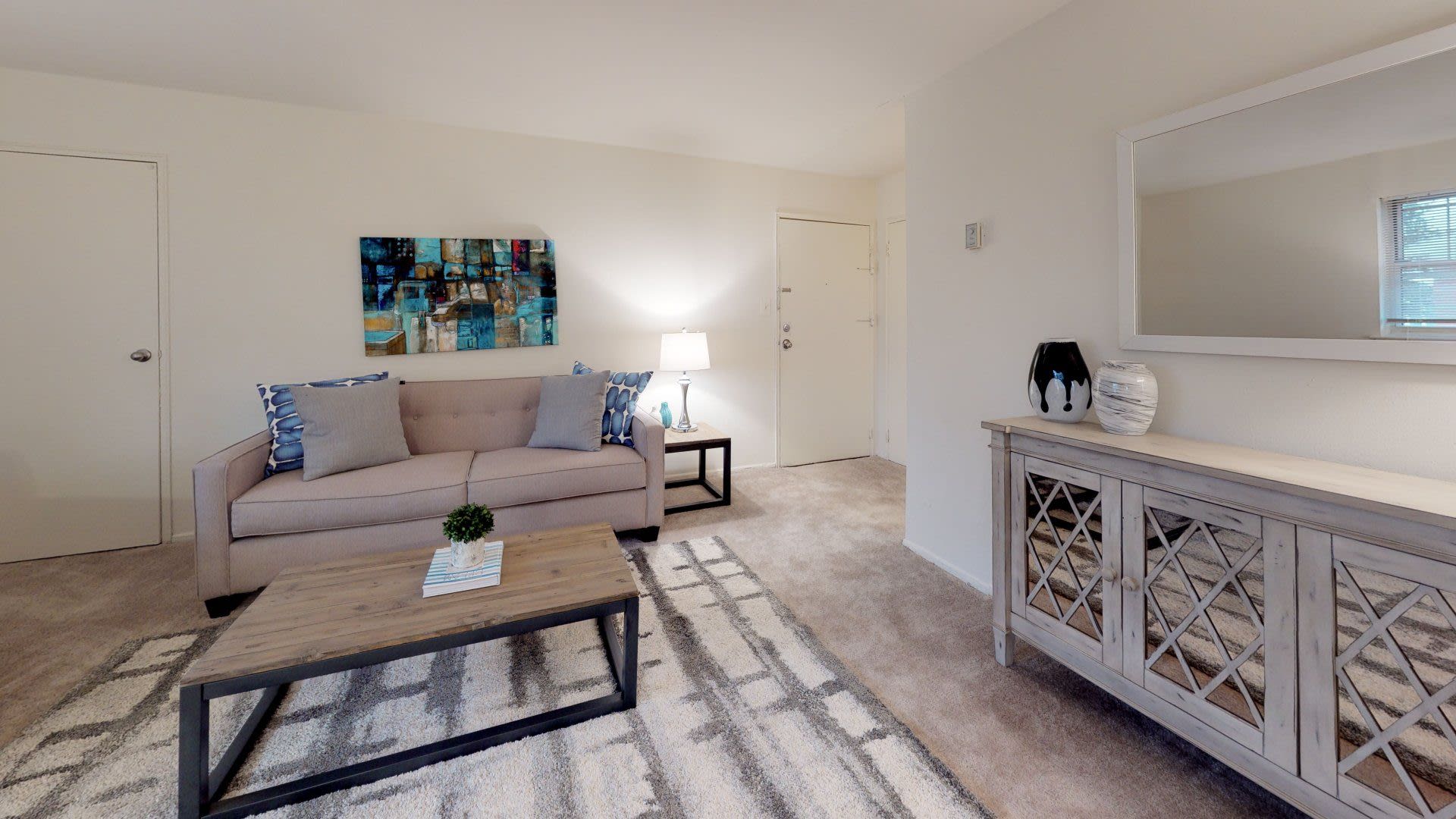 Whitehall Apartments – photo 5