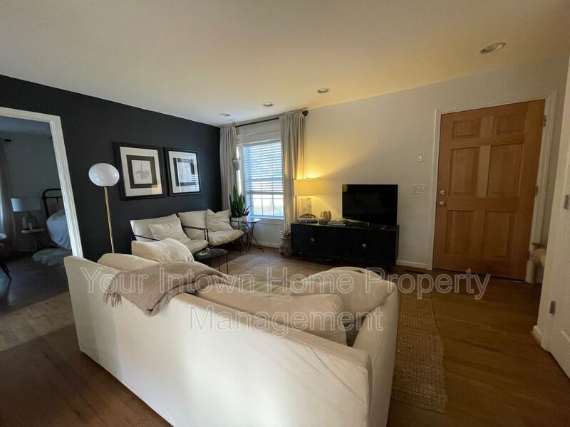 445 Gift Ave SE – photo 5