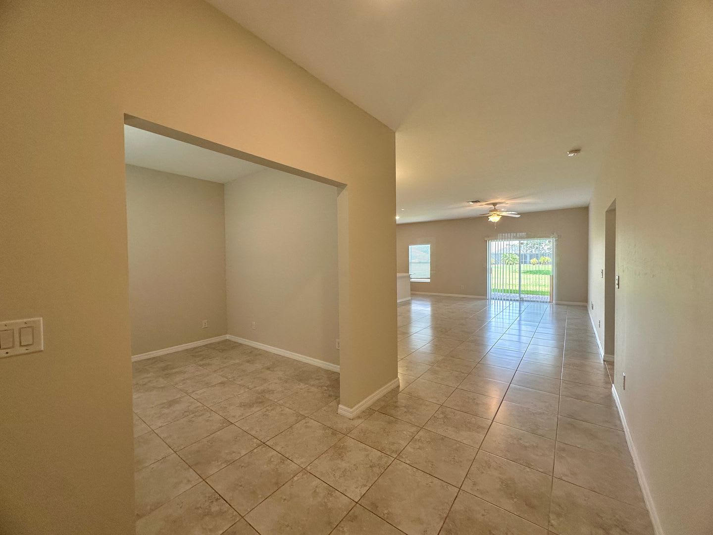 3 Bed Den With 2 Baths 2 Car Garage In Deep Creek – photo 4