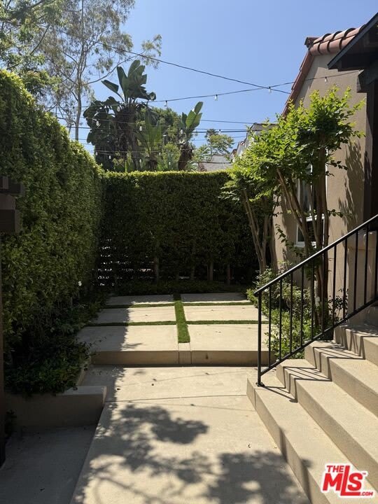 9001 Phyllis Ave – photo 2