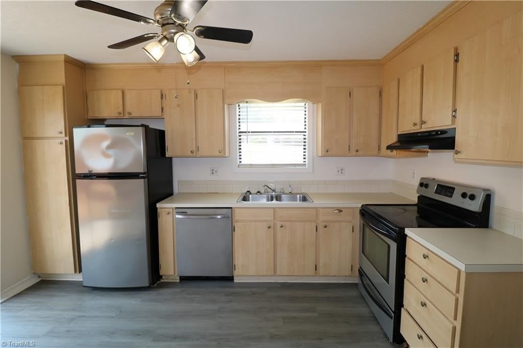 1600 Windsong Court – photo 5