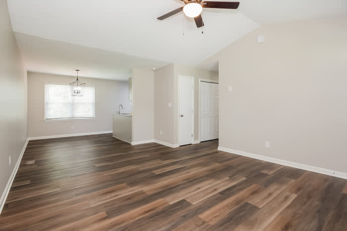 103 Duff Street – photo 3