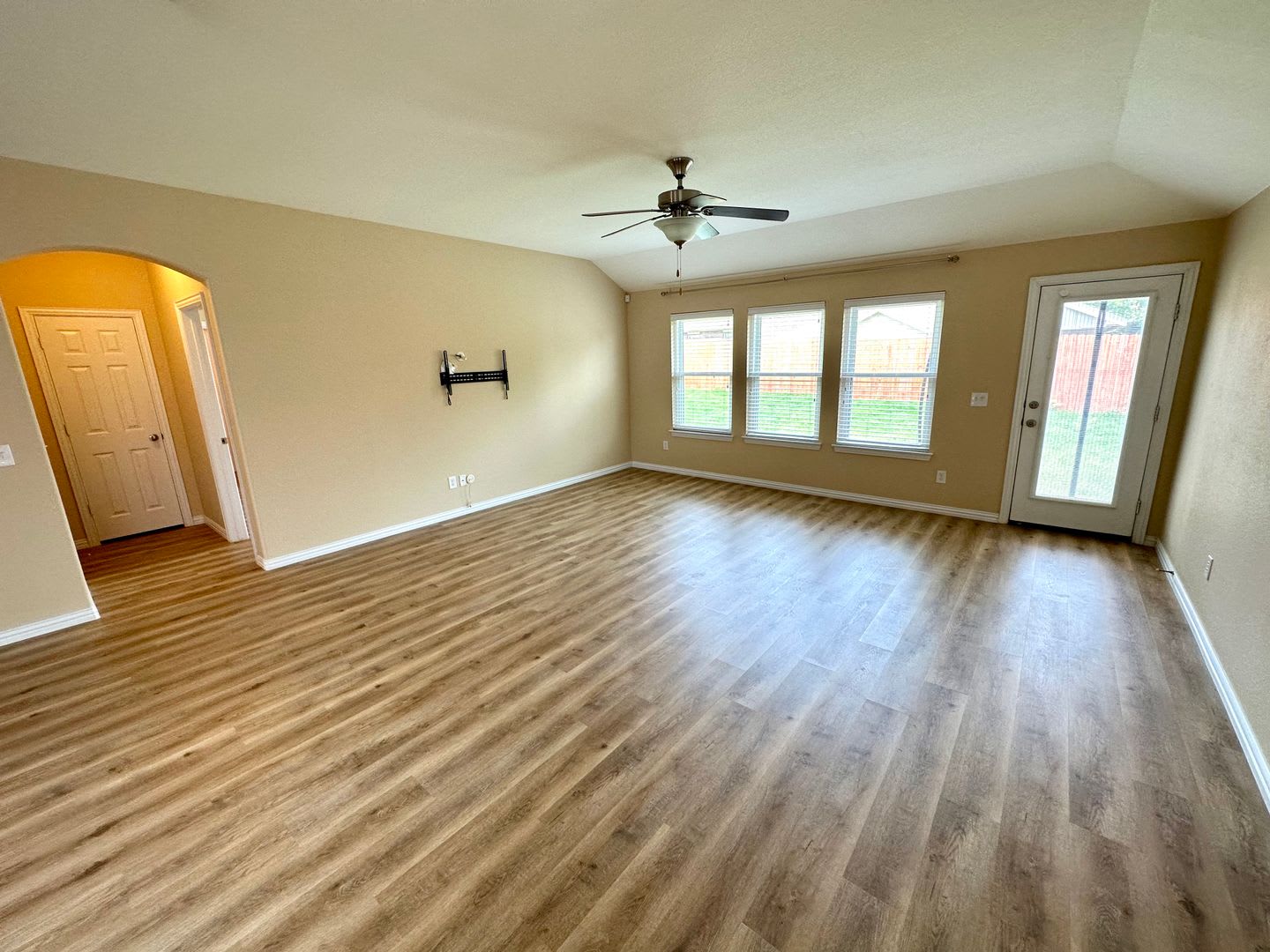 221 Creekwood Princeton Tx 75047 – photo 5