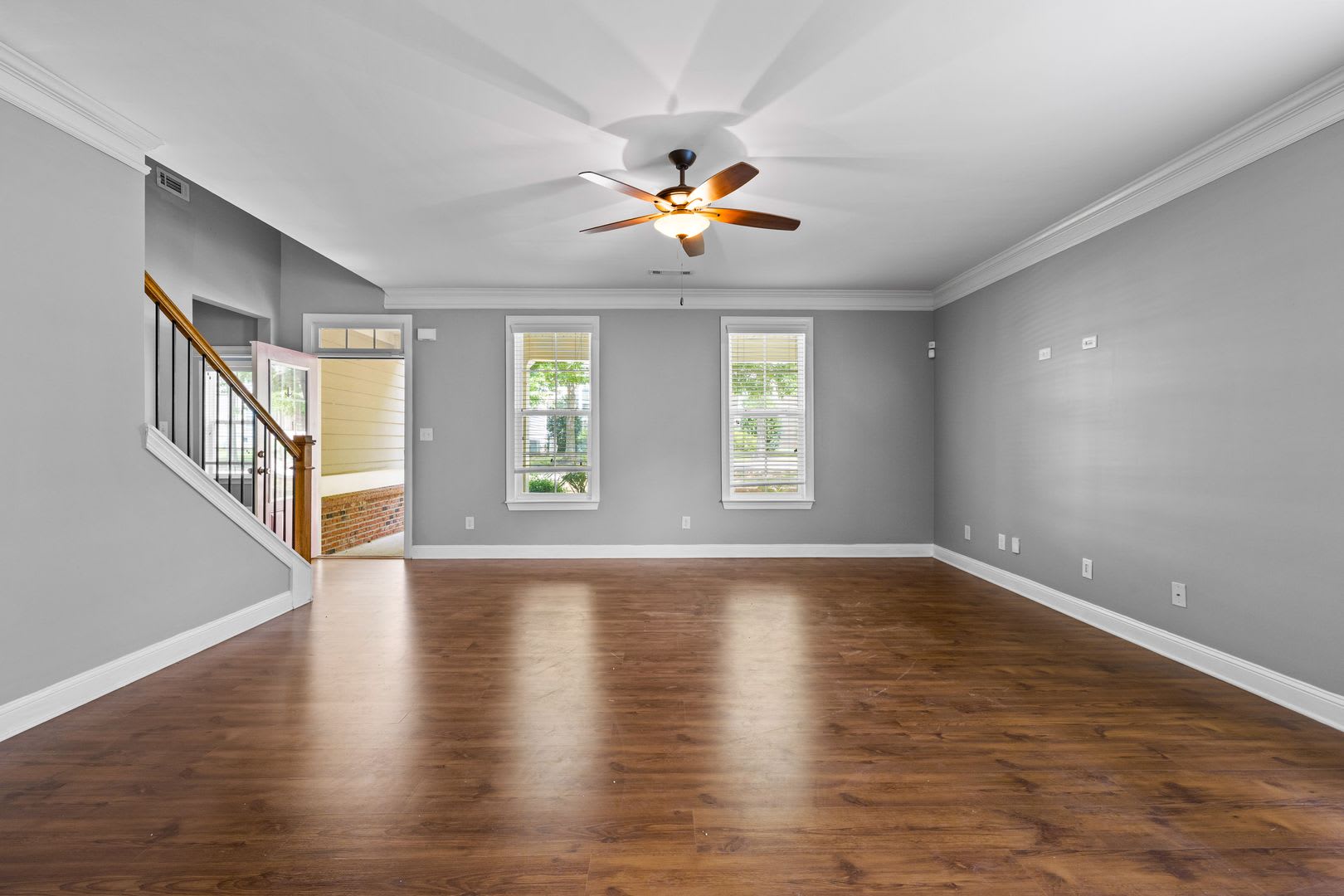 Spacious 5BR Home Walkable to Downtown Fayetteville – photo 4